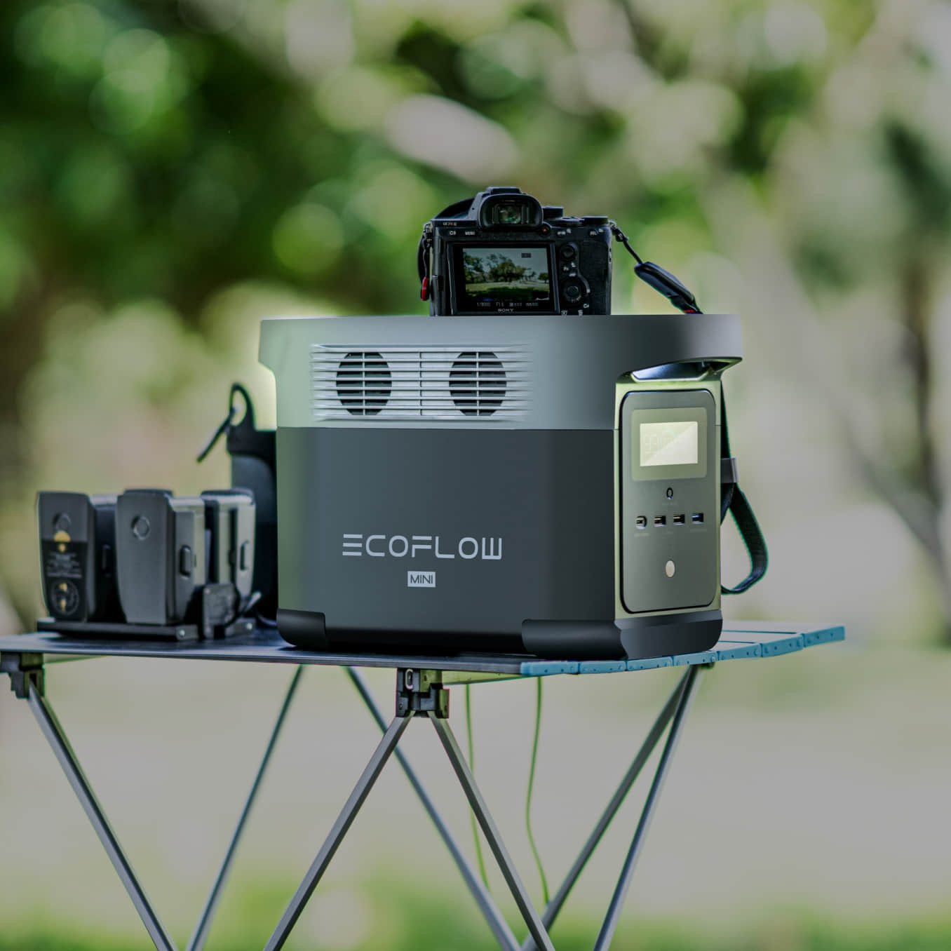 Load image into Gallery viewer, EcoFlow DELTA mini Portable Power Station (Refurbished)